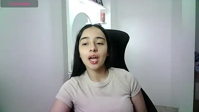 Snapshot of aineangeel chatting on 06.15.26 aineangeel online show from 06.15.26