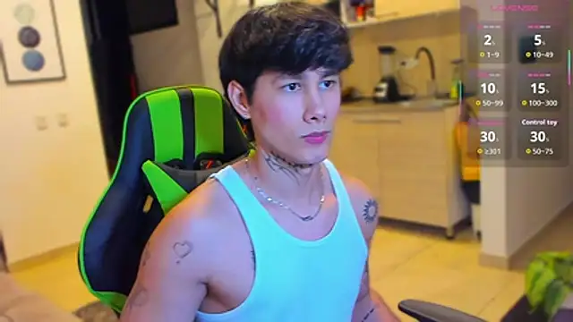 Snapshot of JayHotxxx chatting on 01.13.26 JayHotxxx online show from 01.13.26