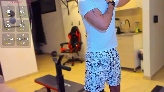 Snapshot of JayHotxxx chatting on 01.15.26 JayHotxxx online show from 01.15.26