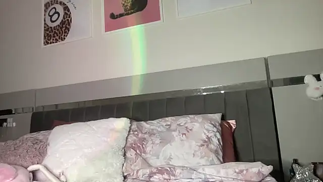 petitebeauty online show from 04.05.26