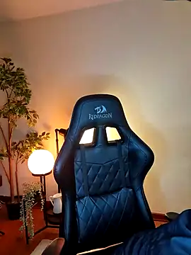 SrLuis18 online show from 01.18.25