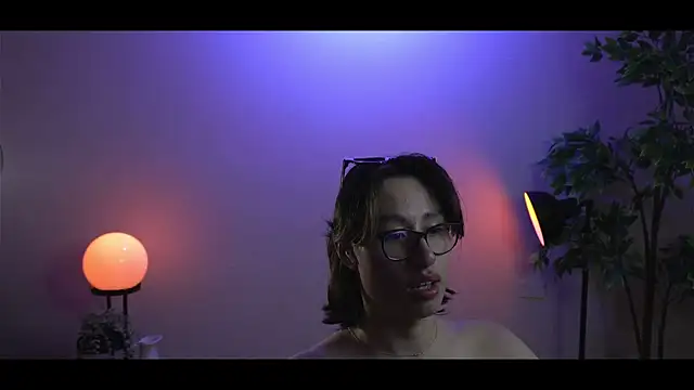 SrLuis18 online show from 02.11.25