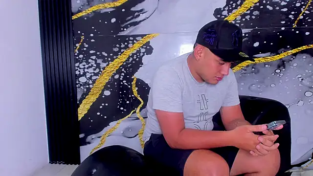 sweethot    online show from 09.27.25