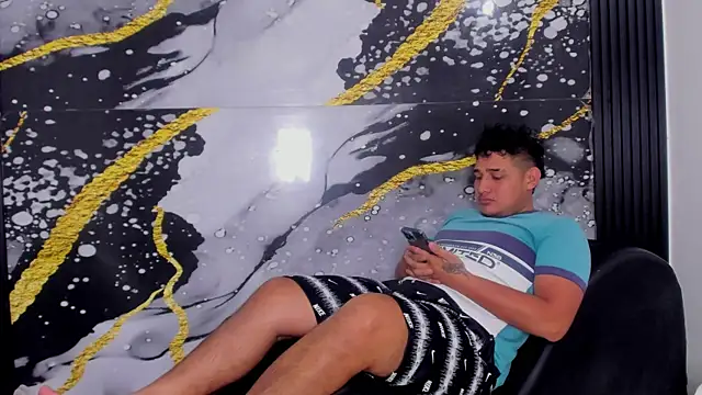 sweethot    online show from 10.03.25