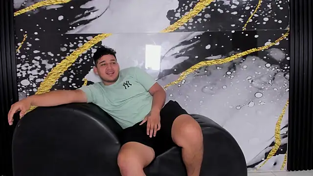 sweethot    online show from 10.05.25