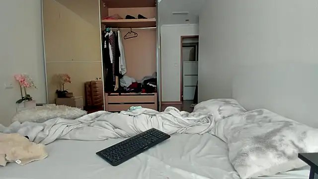 dulcey john online show from 11.20.25