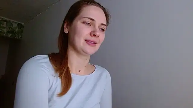 Snapshot of Olivia_shine chatting on 12.09.24 Olivia shine online show from 12.09.24