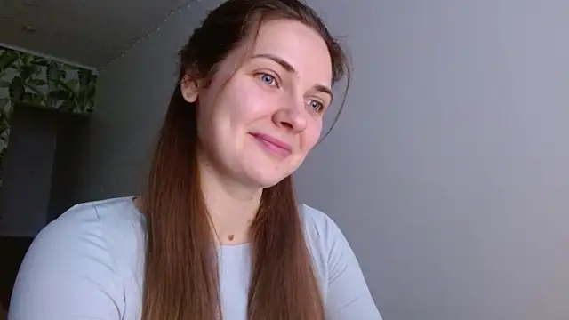 Snapshot of Olivia_shine chatting on 01.23.25 Olivia shine online show from 01.23.25