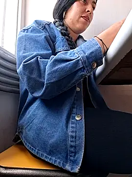 Snapshot of Emily_Wane chatting on 05.25.26 Emily Wane online show from 05.25.26