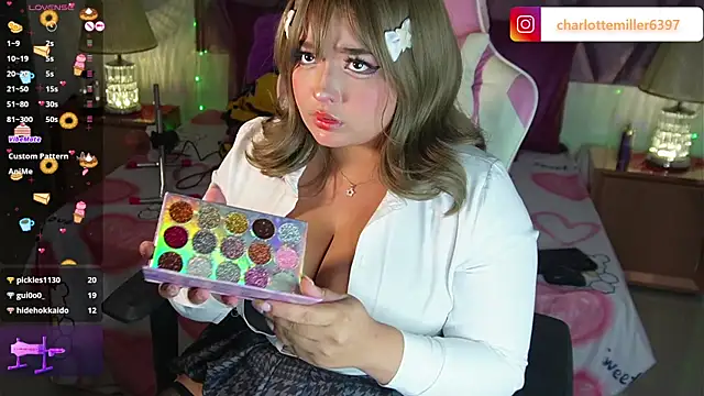 CharlotteMillers online show from 03.12.25