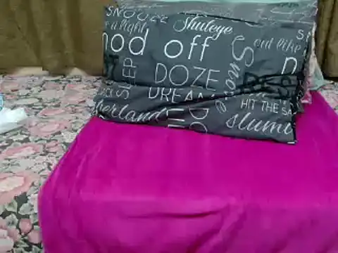 Snapshot of NaughtyFlower88 chatting on 12.11.24 NaughtyFlower88 online show from 12.11.24