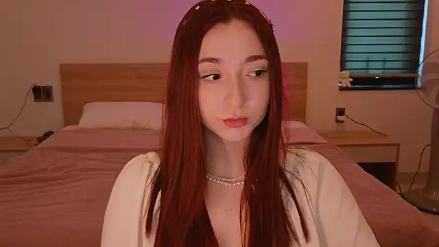 Snapshot of YasmineWest chatting on 03.14.26 YasmineWest online show from 03.14.26