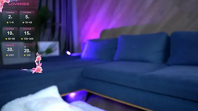 EsmeAinsley online show from 03.18.26