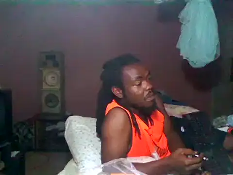 Snapshot of island-bigdick1 chatting on 10.12.25 island-bigdick1 online show from 10.12.25