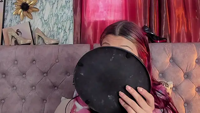  Scarlett 01 online show from 12.05.25