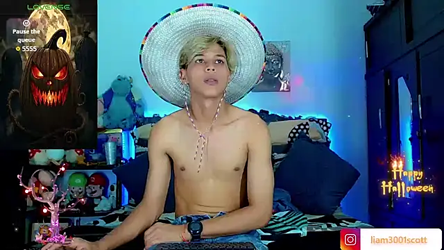 Liamscott  online show from 10.31.25