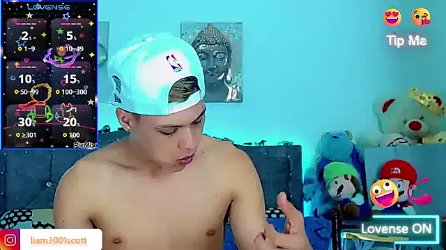 Liamscott  online show from 11.20.25