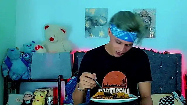 Liamscott  online show from 03.12.26