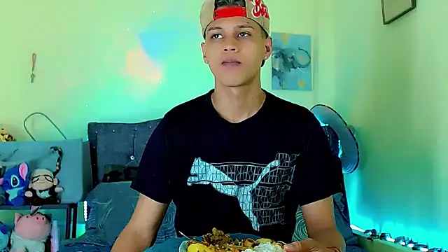 Liamscott  online show from 03.26.26