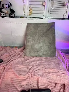 JulianaCastillo online show from 01.20.25