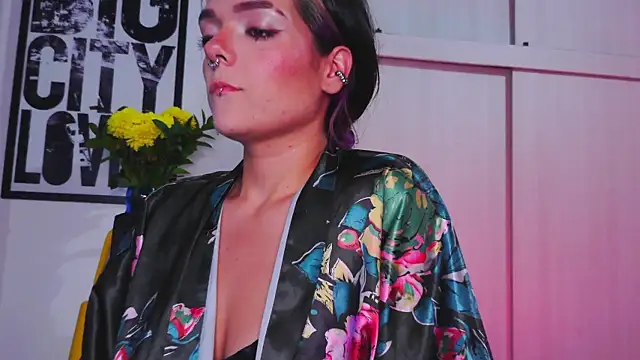 purple em69 online show from 10.24.25