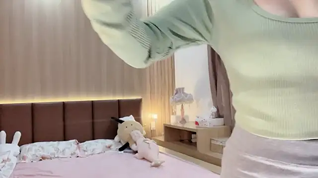 Jennie Spa online show from 12.30.24