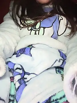 Snapshot of rossana99_ chatting on 12.29.24 rossana99 online show from 12.29.24