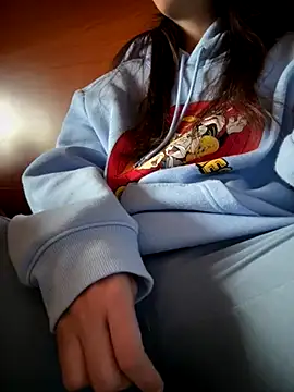 Snapshot of rossana99_ chatting on 10.05.25 rossana99 online show from 10.05.25