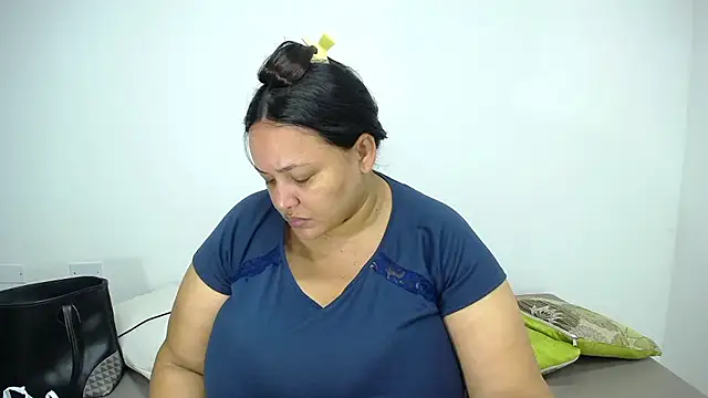 CrushOnMe  online show from 01.13.26