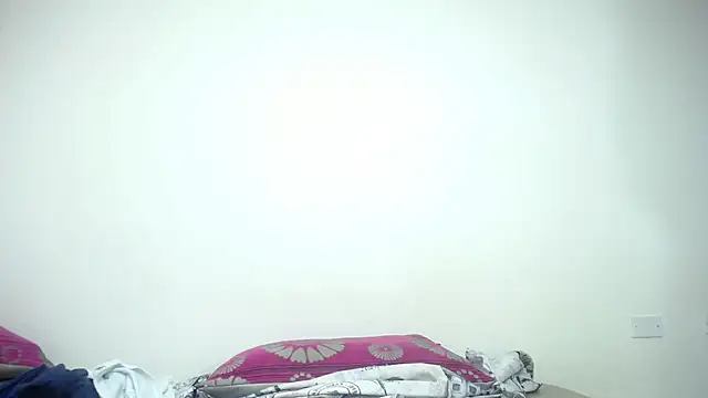 Snapshot of CrushOnMe_ chatting on 06.28.26 CrushOnMe online show from 06.28.26