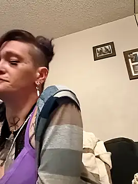 Snapshot of renegade_vyxxen chatting on 02.03.26 renegade vyxxen online show from 02.03.26