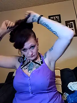 Snapshot of renegade_vyxxen chatting on 02.04.26 renegade vyxxen online show from 02.04.26