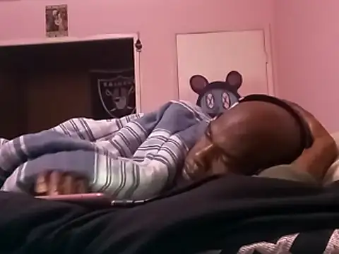 Snapshot of Blkstylion chatting on 04.12.26 Blkstylion online show from 04.12.26