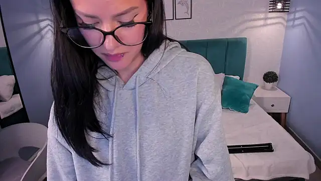 Snapshot of katherin_smith_ chatting on 12.07.24 katherin smith online show from 12.07.24