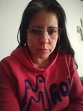 LucifernandaSw online show from 01.30.25