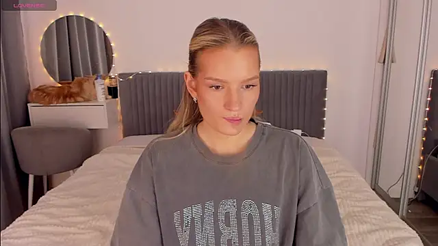 CassieRayss online show from 04.02.26