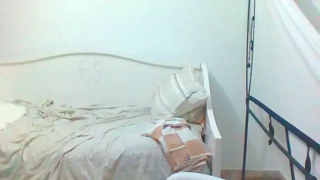 Snapshot of Yeye25199 chatting on 01.18.25 Yeye25199 online show from 01.18.25