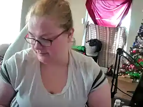 Snapshot of SexyWhiteChocolate chatting on 12.01.24 SexyWhiteChocolate online show from 12.01.24