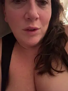 Snapshot of xsexycurvymilf chatting on 01.29.25 xsexycurvymilf online show from 01.29.25