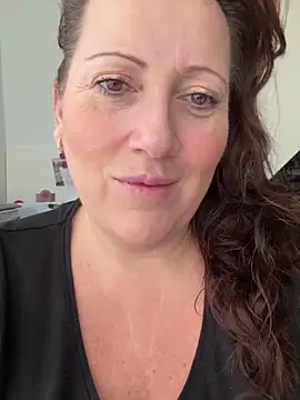 Snapshot of xsexycurvymilf chatting on 01.31.25 xsexycurvymilf online show from 01.31.25