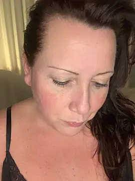 Snapshot of xsexycurvymilf chatting on 02.17.25 xsexycurvymilf online show from 02.17.25