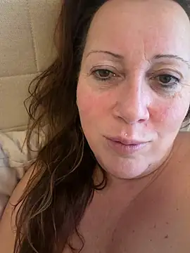 xsexycurvymilf online show from 02.14.26