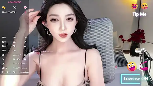 Snapshot of vyizh- chatting on 03.13.26 vyizh- online show from 03.13.26