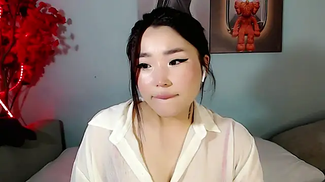 Snapshot of ichiben chatting on 01.30.25 ichiben online show from 01.30.25