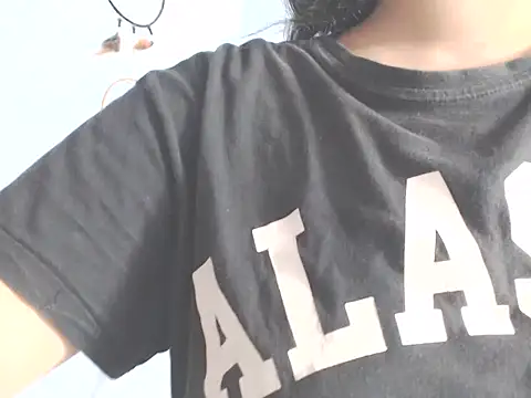 Snapshot of Amara18_ chatting on 12.20.24 Amara18 online show from 12.20.24