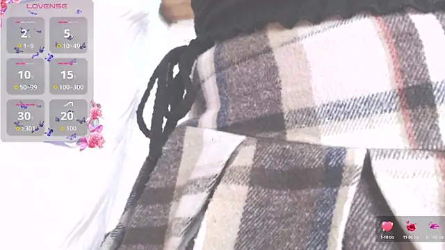 Snapshot of Amara18_ chatting on 09.27.25 Amara18 online show from 09.27.25