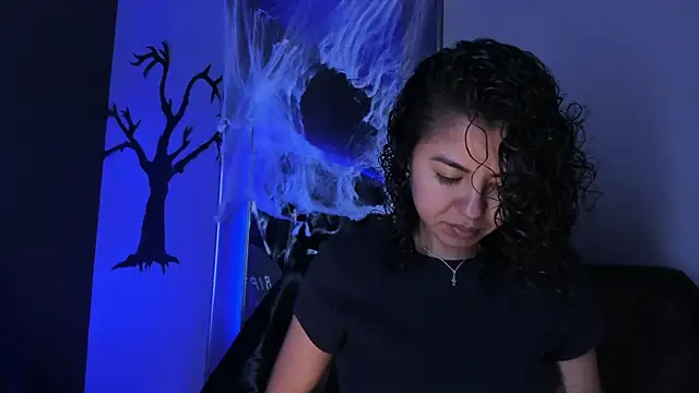 Snapshot of Amareto_ chatting on 10.26.25 Amareto online show from 10.26.25