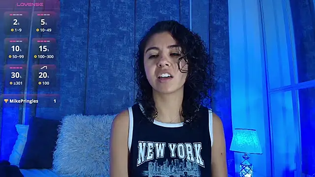 Snapshot of Amareto_ chatting on 11.17.25 Amareto online show from 11.17.25