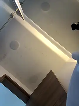 Snapshot of Amareto_ chatting on 12.21.25 Amareto online show from 12.21.25