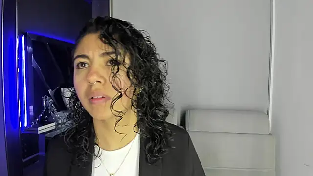 Snapshot of Amareto_ chatting on 01.11.26 Amareto online show from 01.11.26